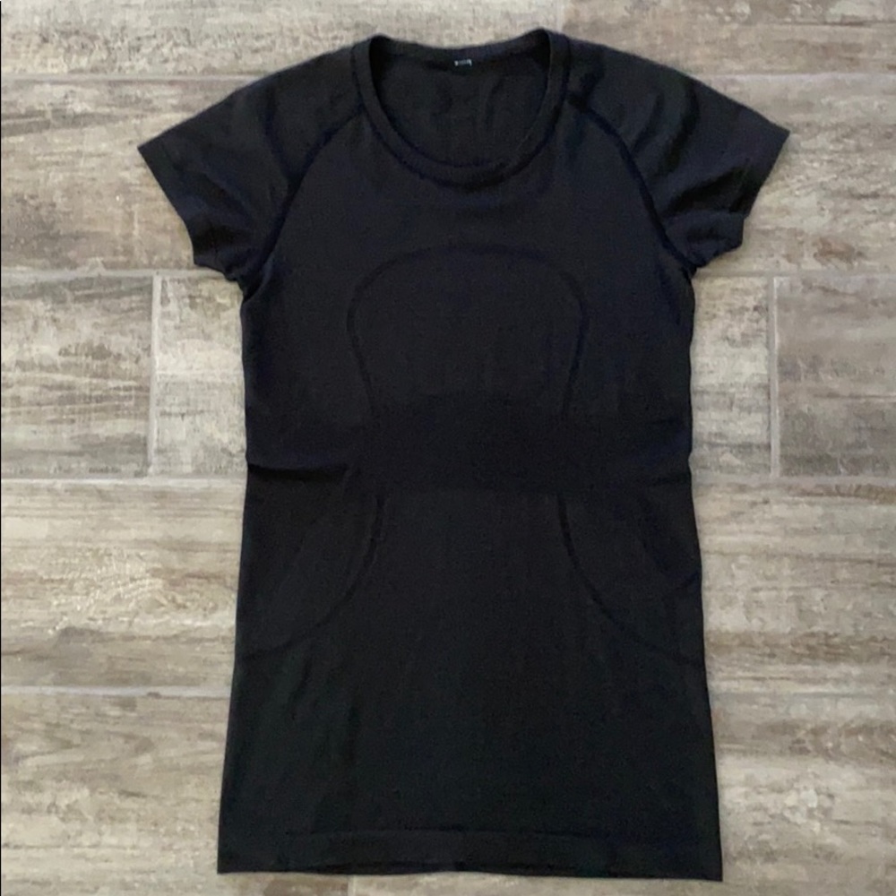 Lululemon Swiftly Tech Short Sleeve